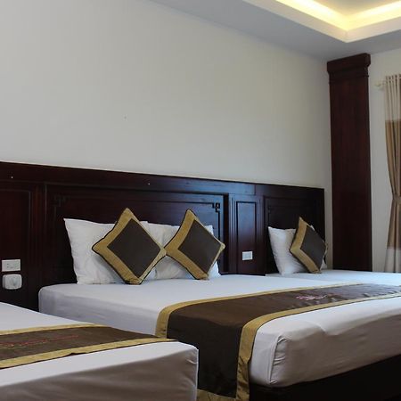 Hong Kong 2 Hotel Vinh Exterior photo