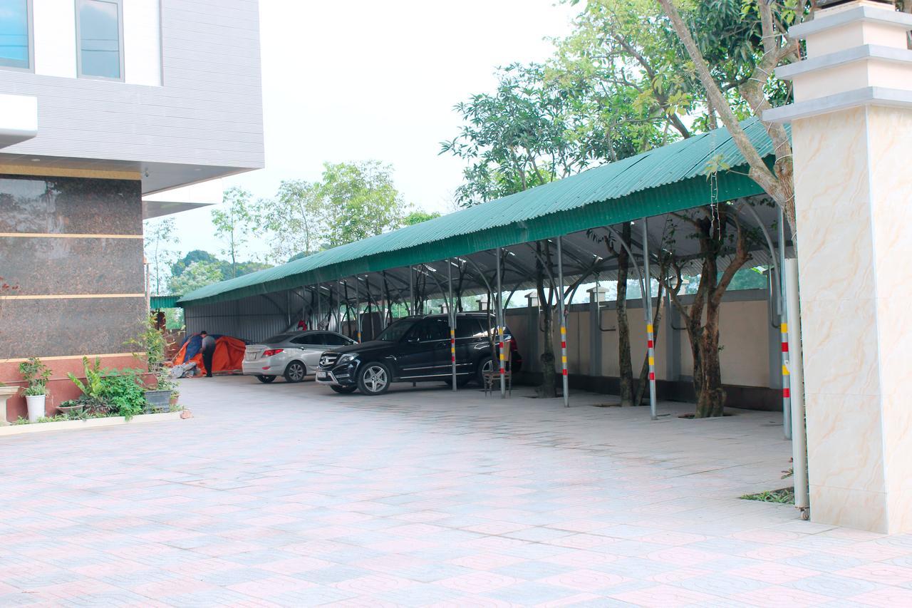 Hong Kong 2 Hotel Vinh Exterior photo